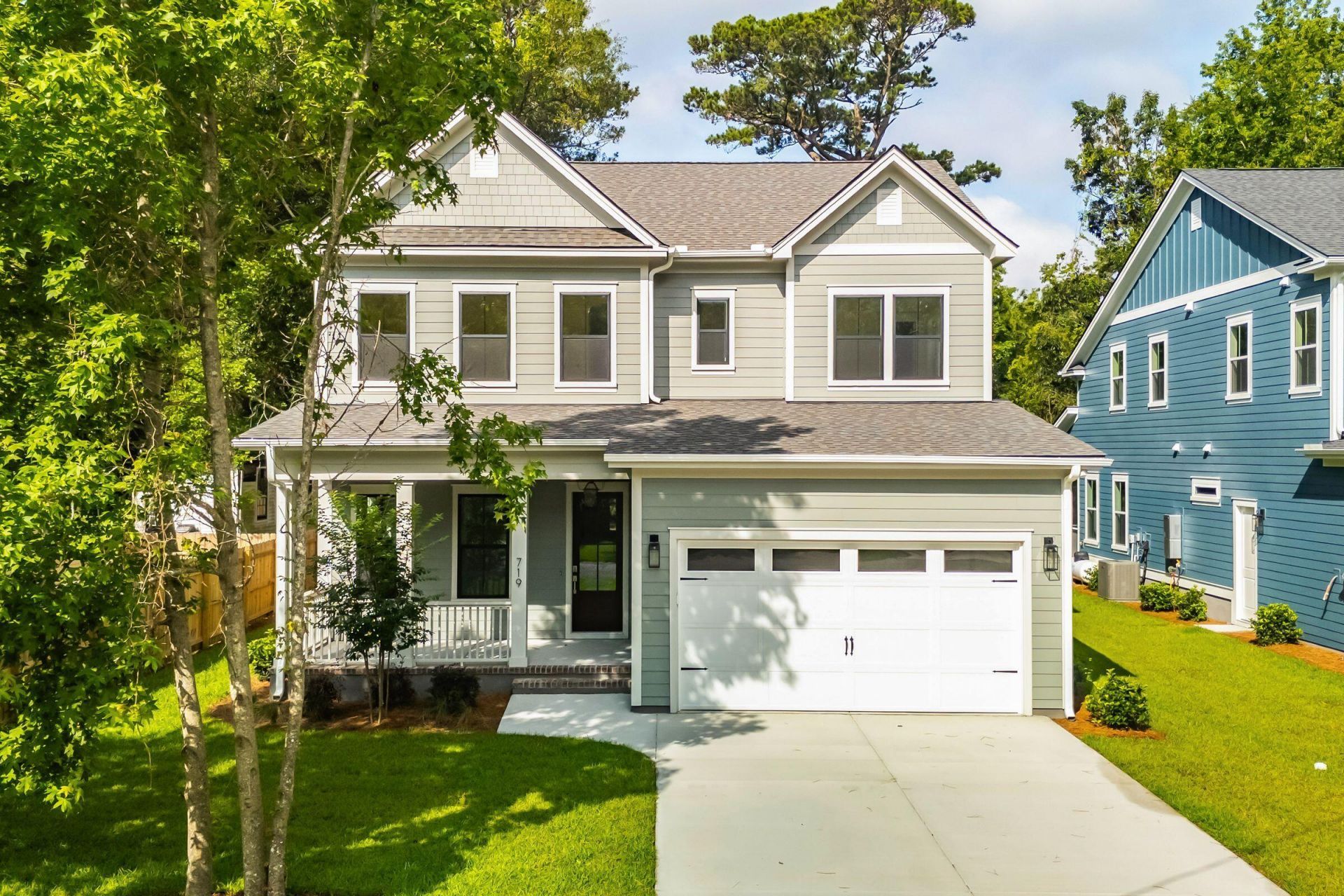 719 Eagle Street Photo 3