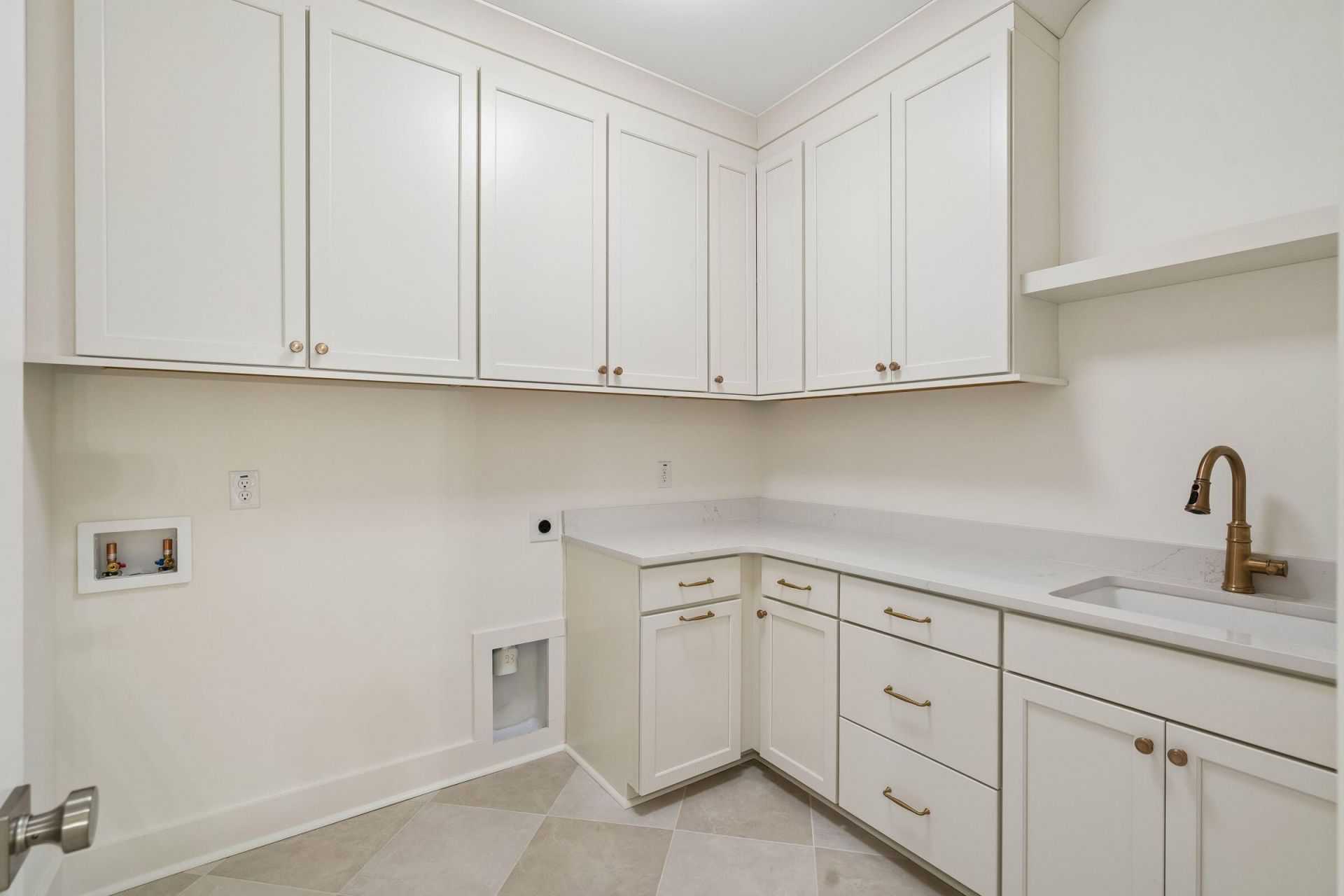 719 Eagle Street Photo 70