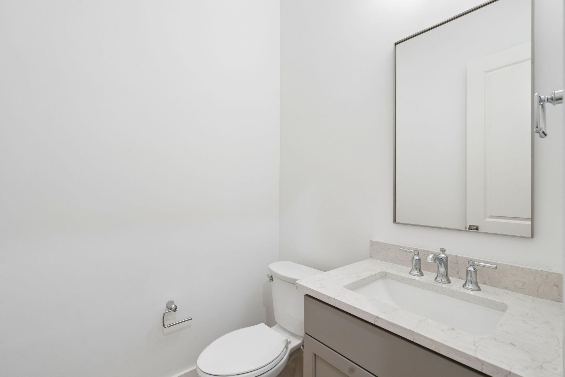 719 Eagle Street Photo 71