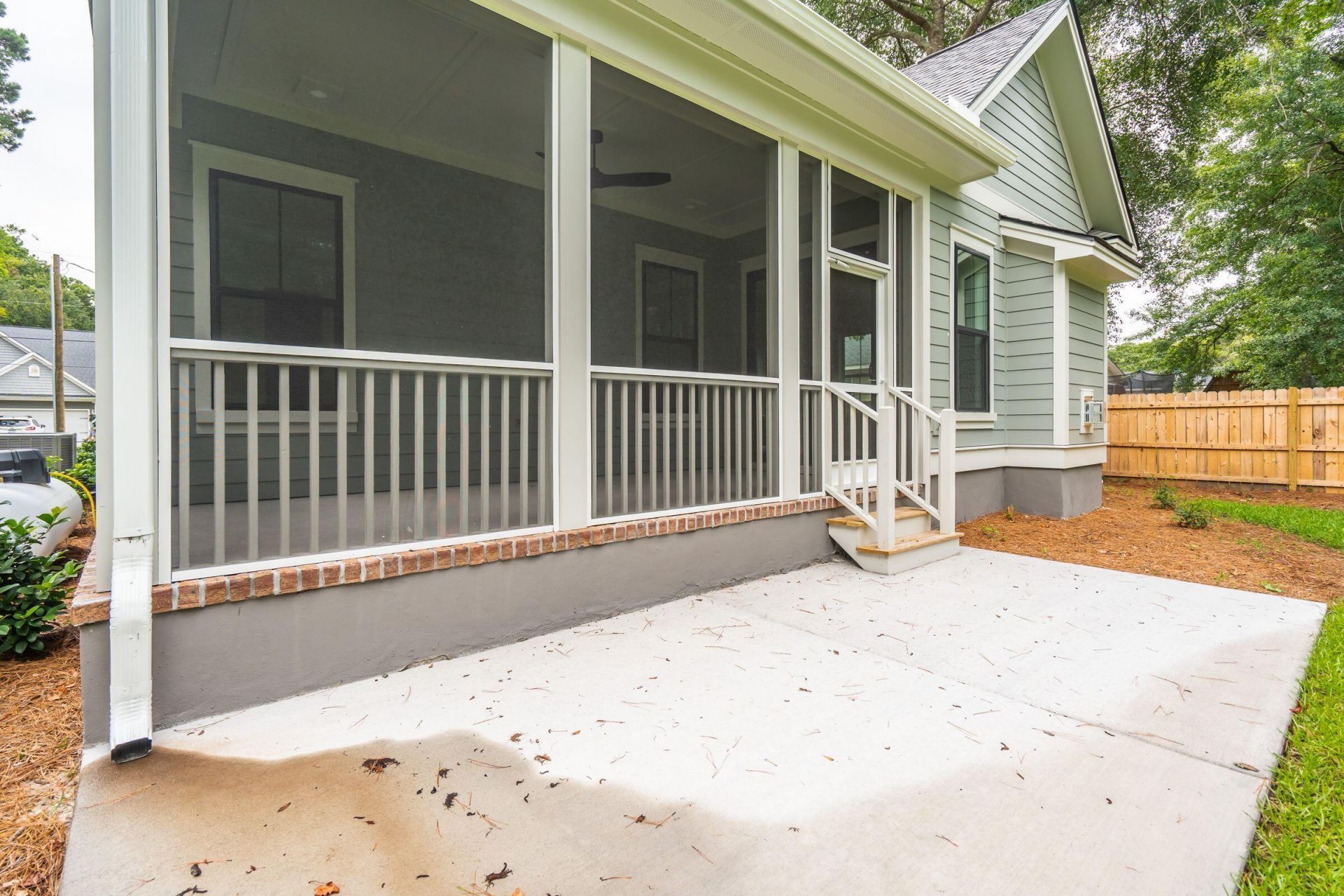 719 Eagle Street Photo 78