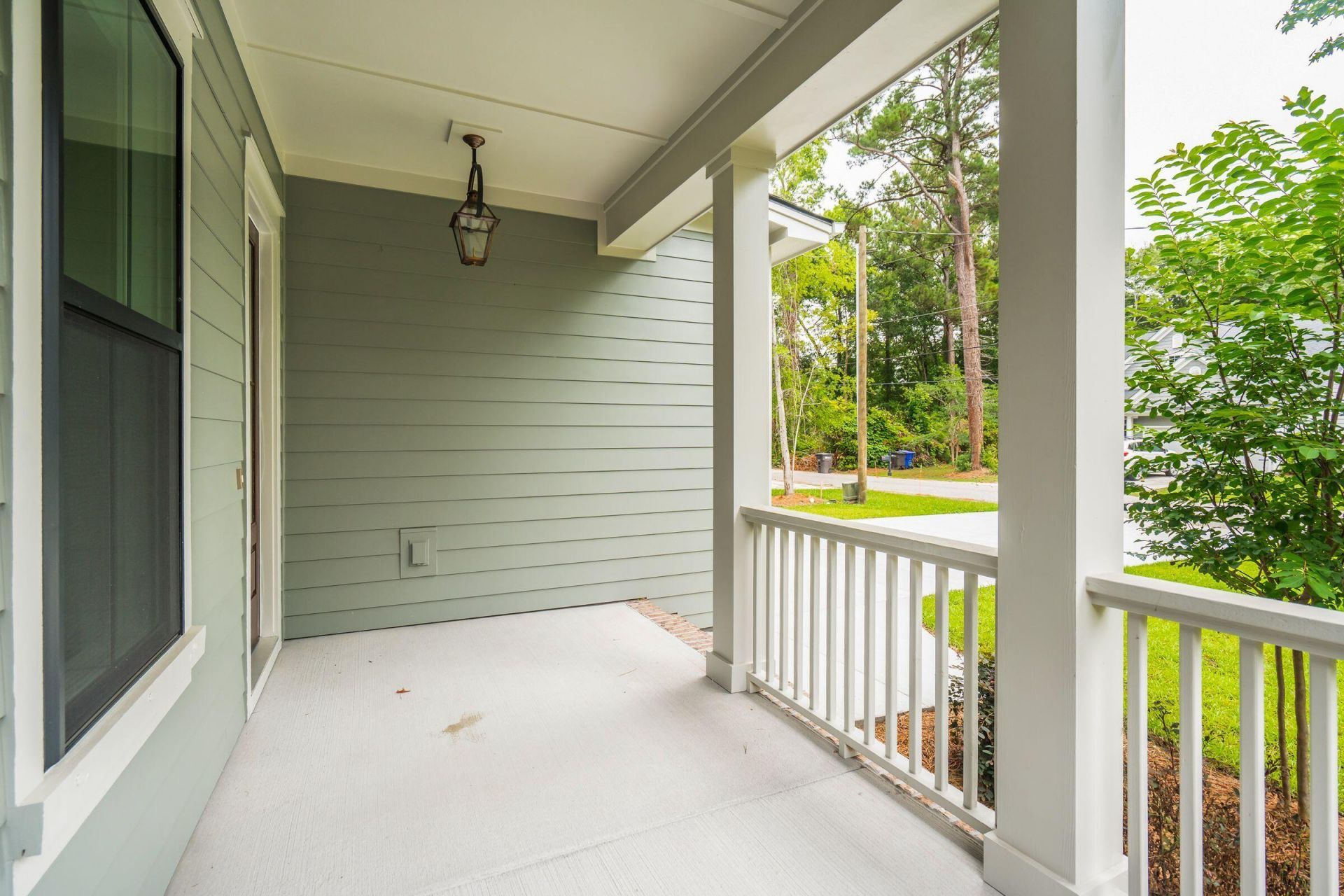 719 Eagle Street Photo 8