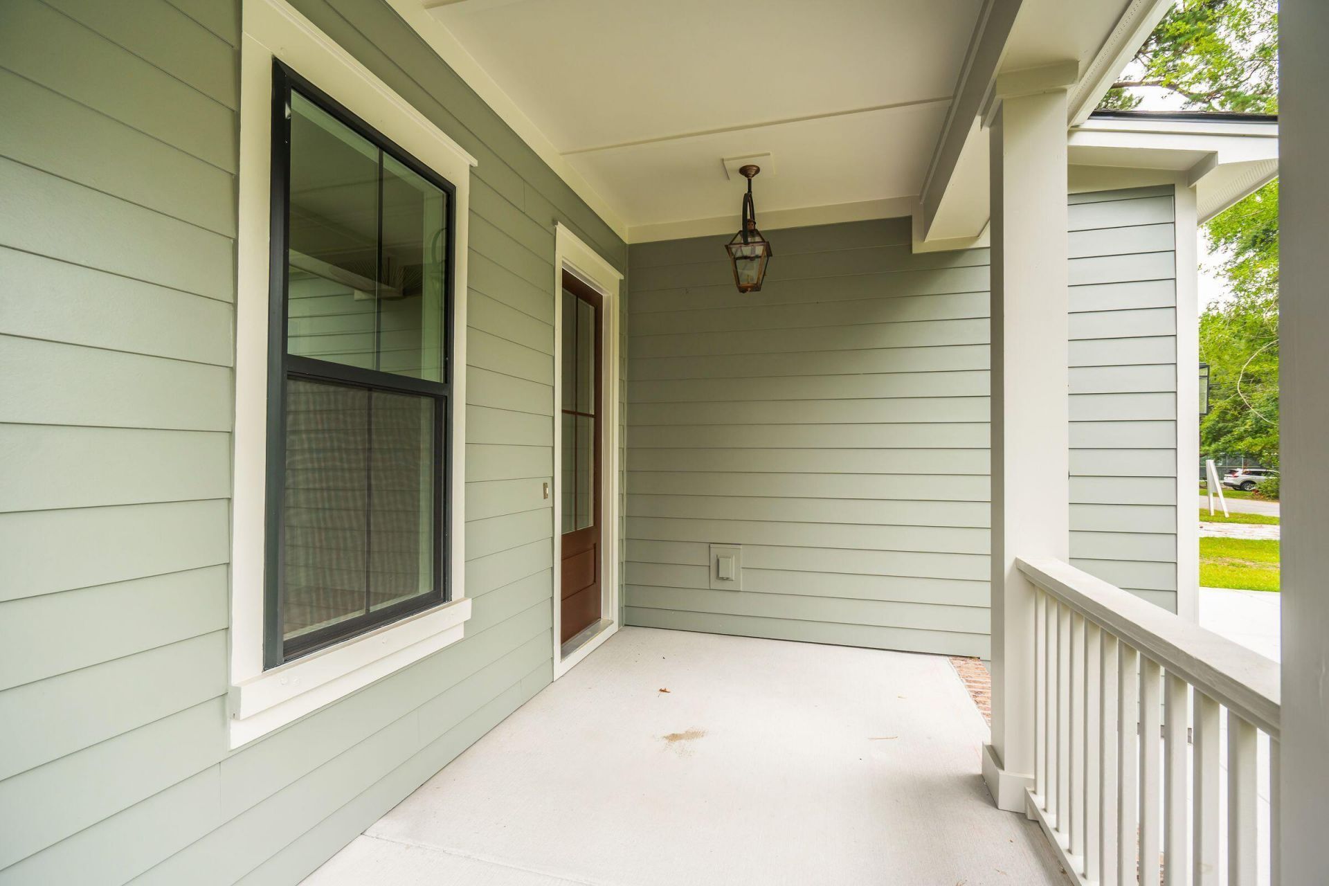 719 Eagle Street Photo 9