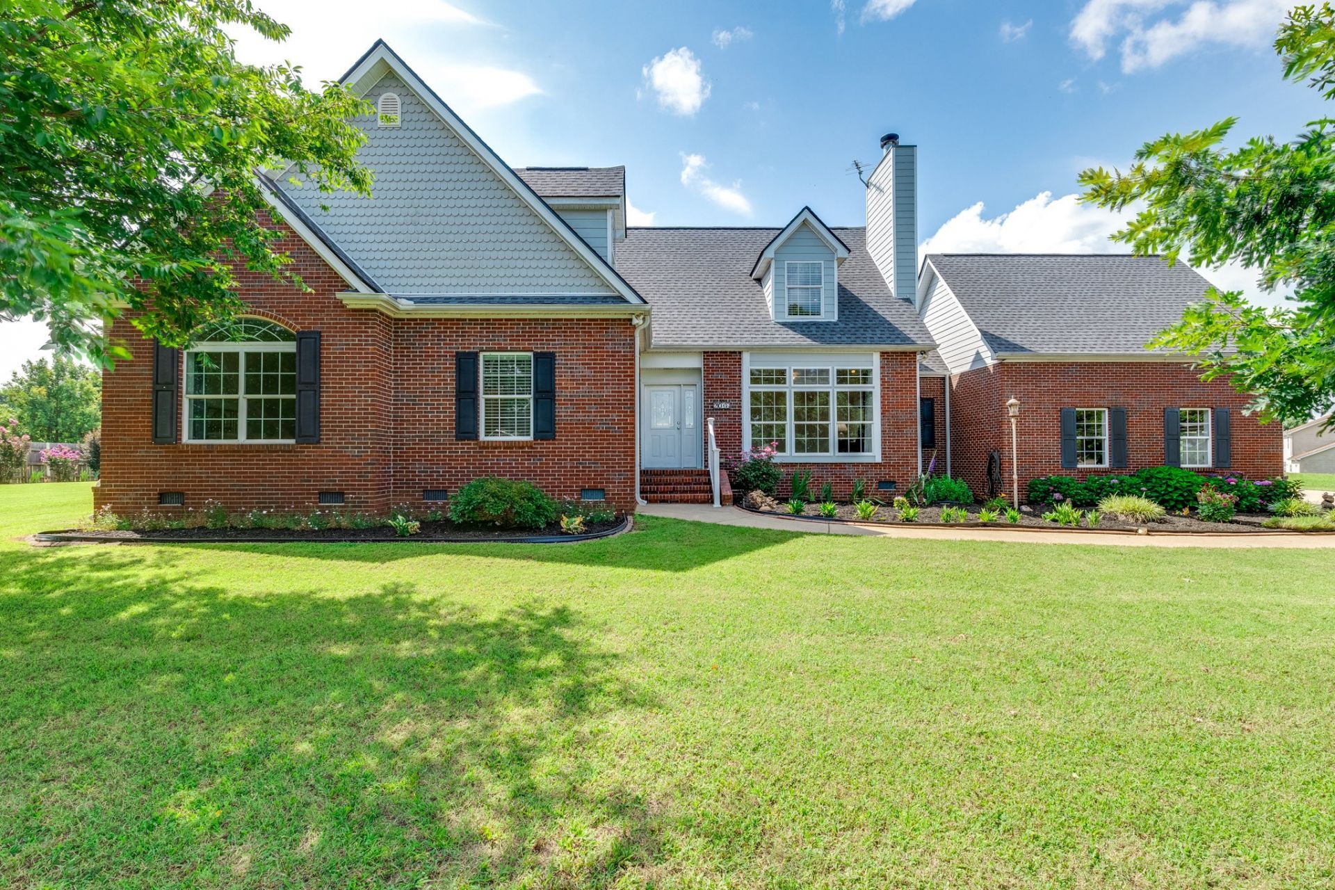 2016 Mason Ln, Spring Hill, TN 37174 Main Photo