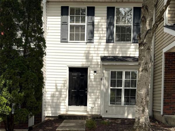 624 Emerald Cove Drive, Charlotte, NC 28262