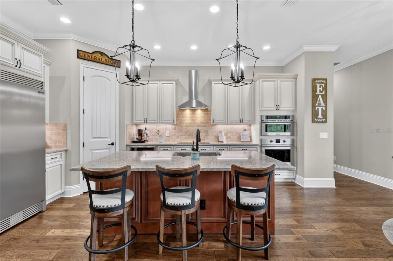 2564 Delphi Woods Circle , Lakeland, FL 33812 Photo