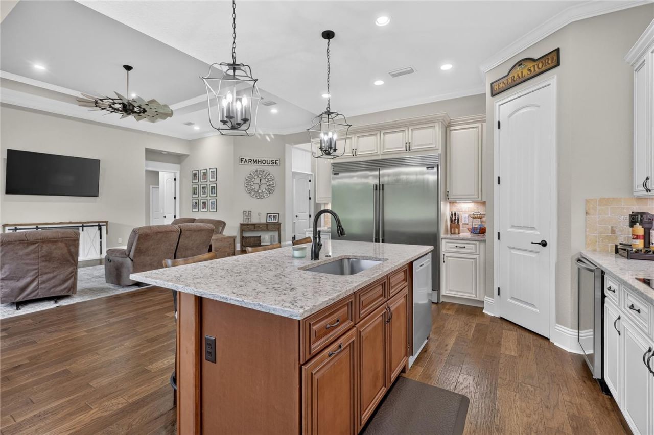 2564 Delphi Woods Circle , Lakeland, FL 33812 Photo