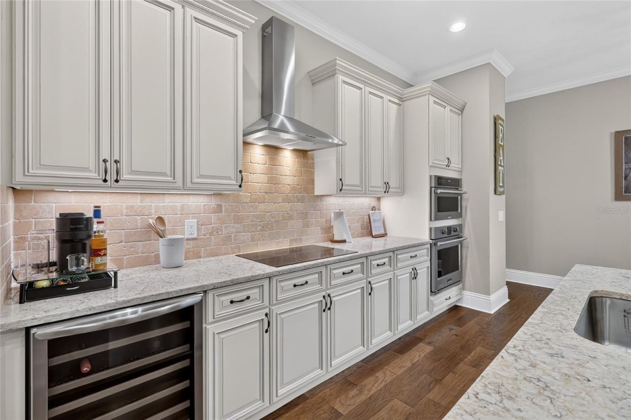 2564 Delphi Woods Circle , Lakeland, FL 33812 Photo
