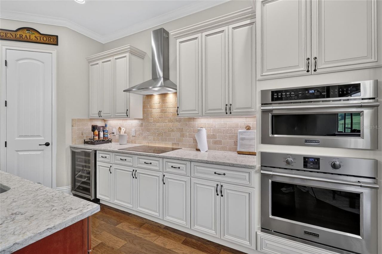 2564 Delphi Woods Circle , Lakeland, FL 33812 Photo