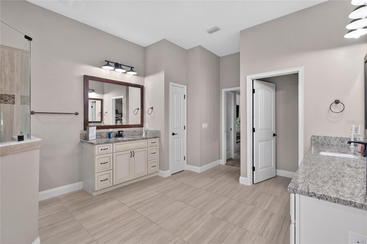 2564 Delphi Woods Circle , Lakeland, FL 33812 Photo