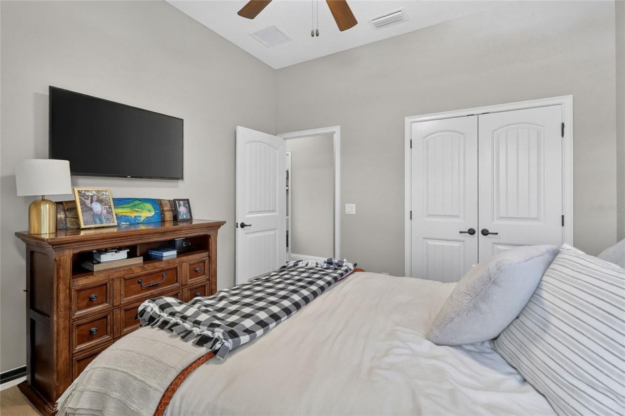 2564 Delphi Woods Circle , Lakeland, FL 33812 Photo