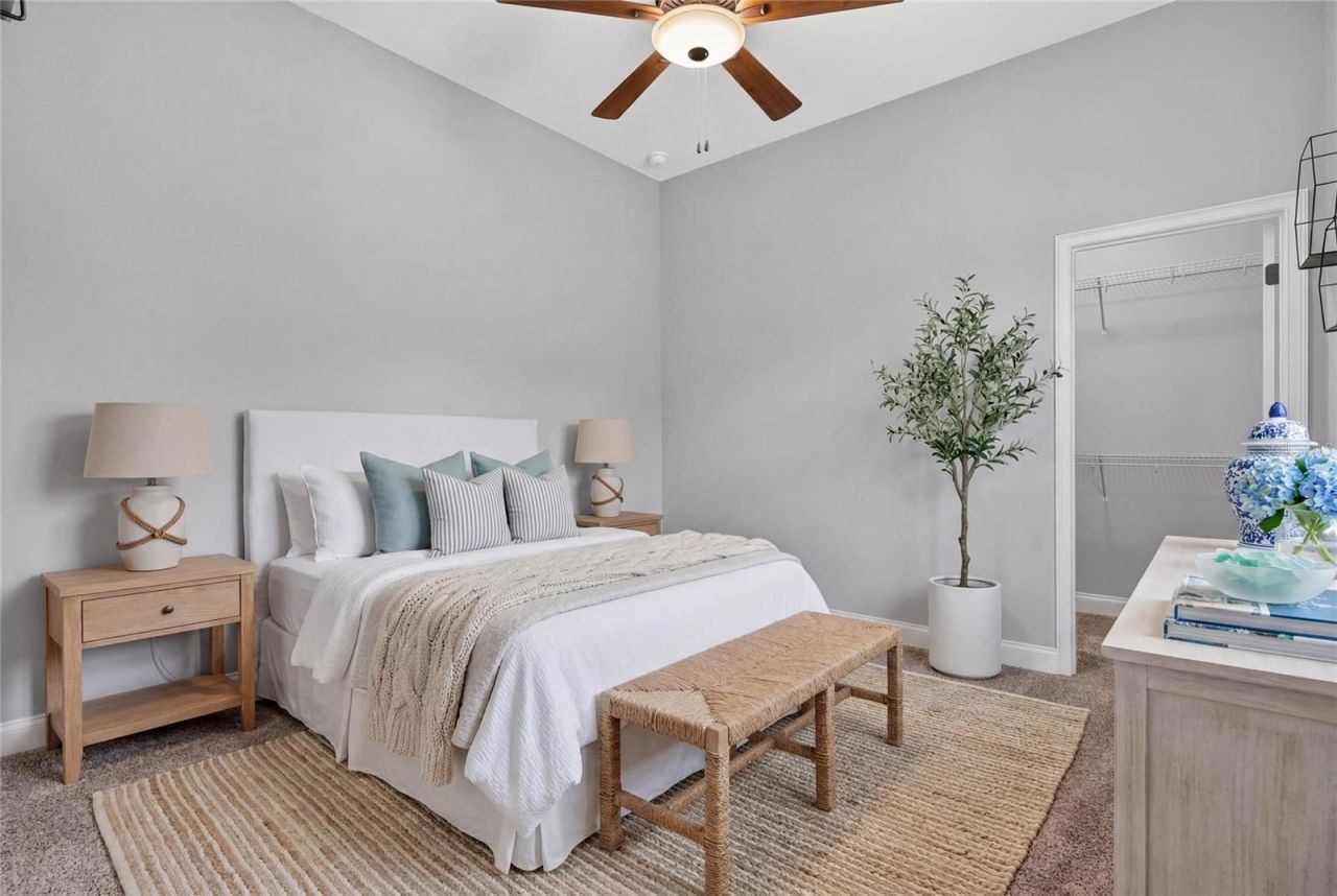 2564 Delphi Woods Circle , Lakeland, FL 33812 Photo