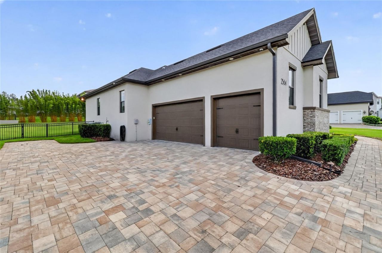 2564 Delphi Woods Circle , Lakeland, FL 33812 Photo