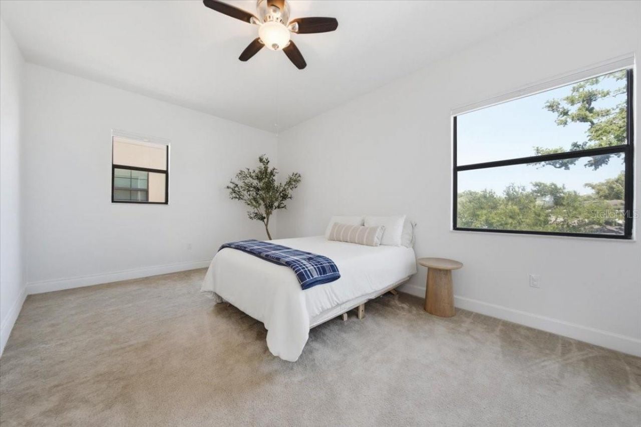 819 Highland Street N, Saint Petersburg, FL 33701 Photo
