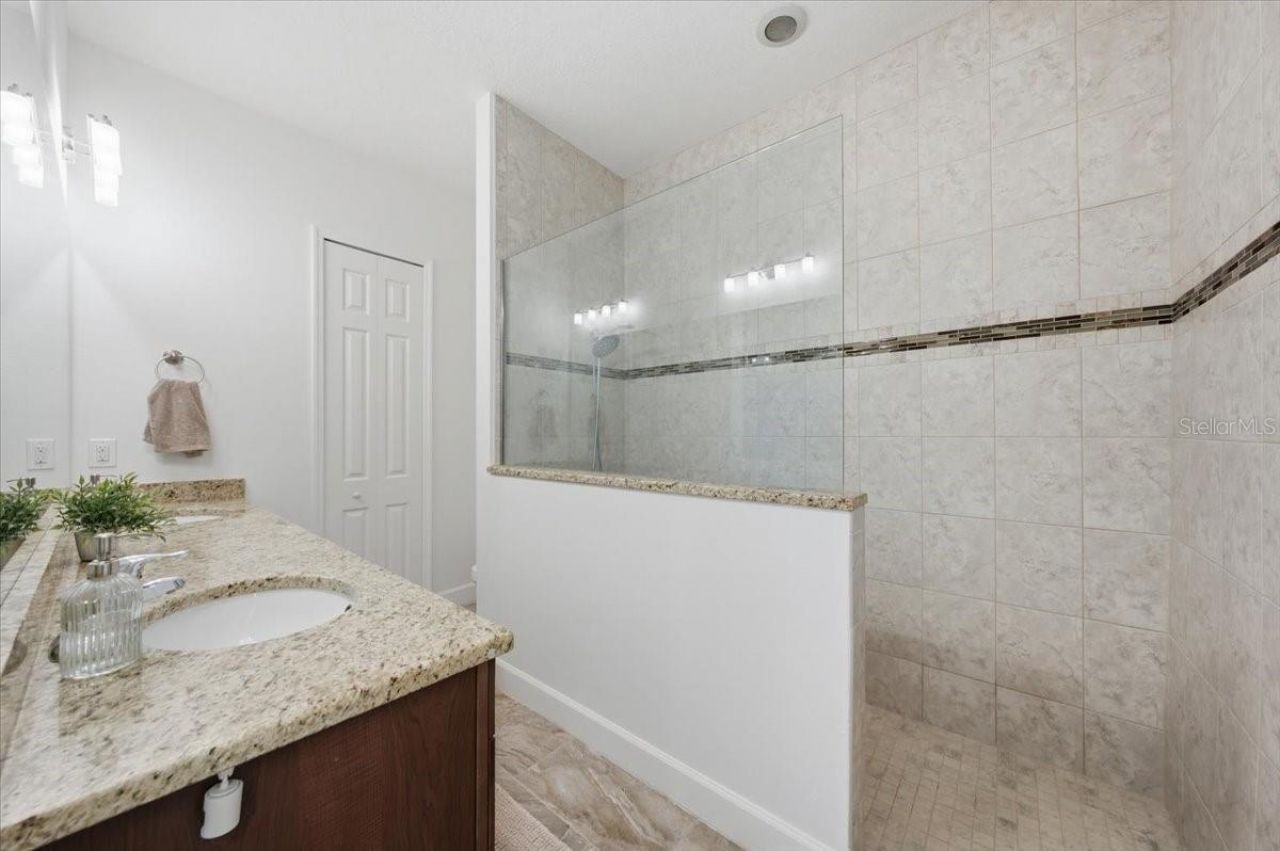 819 Highland Street N, Saint Petersburg, FL 33701 Photo