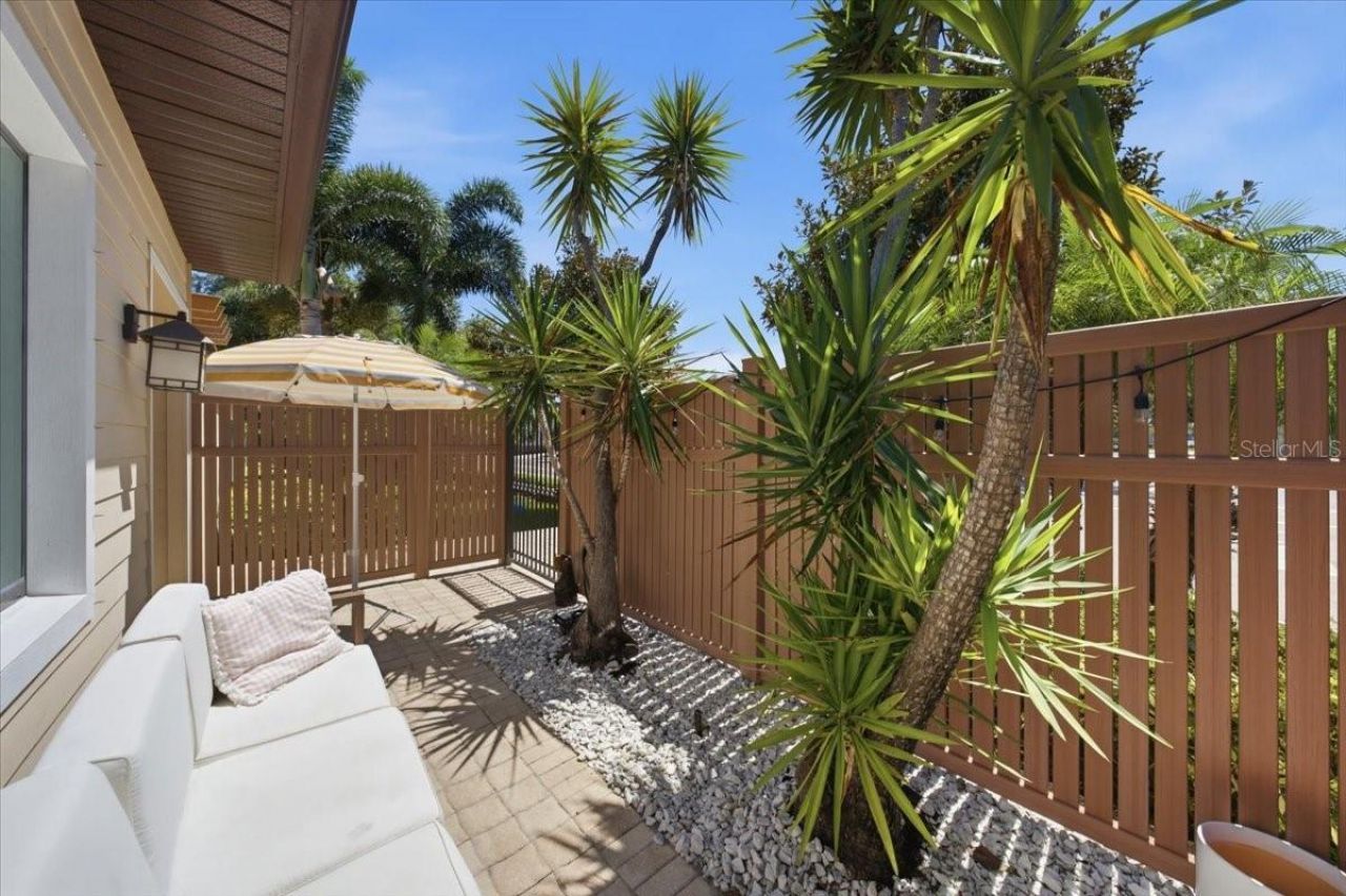819 Highland Street N, Saint Petersburg, FL 33701 Photo