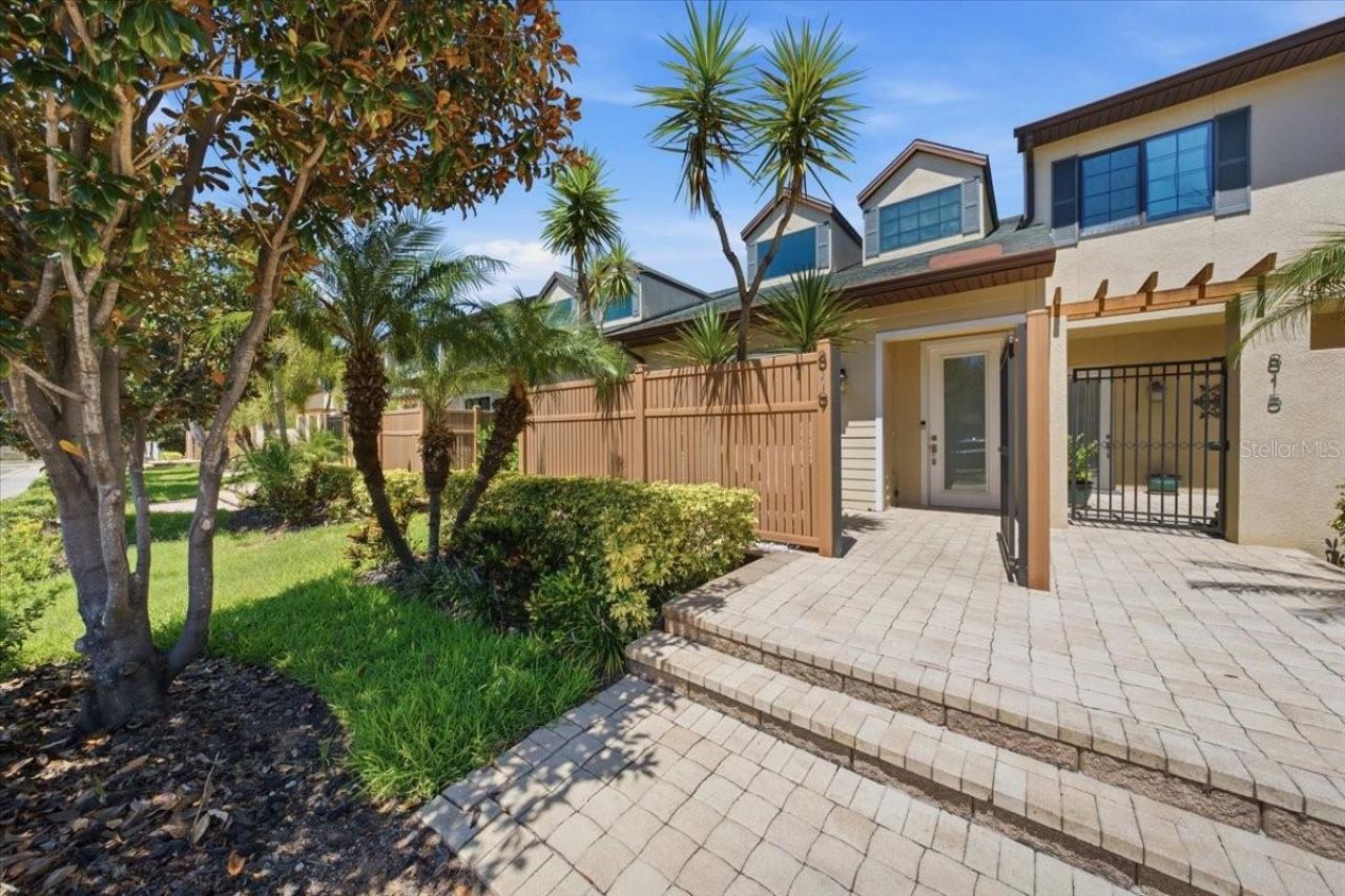 819 Highland Street N, Saint Petersburg, FL 33701 Photo