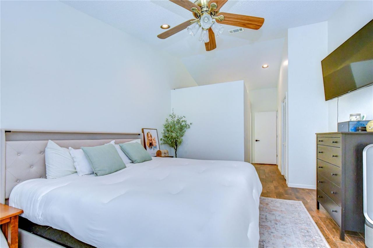 16605 E Course Drive , Tampa, FL 33624 Photo