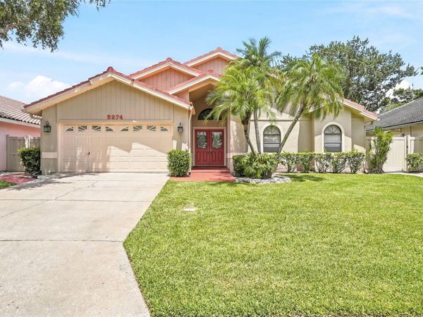 5274 WHITE SAND CIRCLE NE, ST PETERSBURG, FL 33703