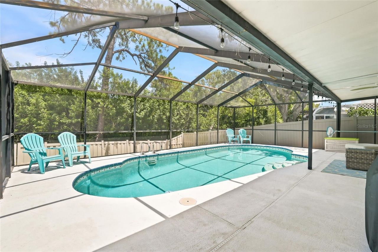 5274 White Sand Circle Ne, Saint Petersburg, FL 33703 Photo