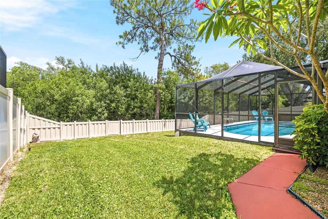 5274 White Sand Circle Ne, Saint Petersburg, FL 33703 Photo