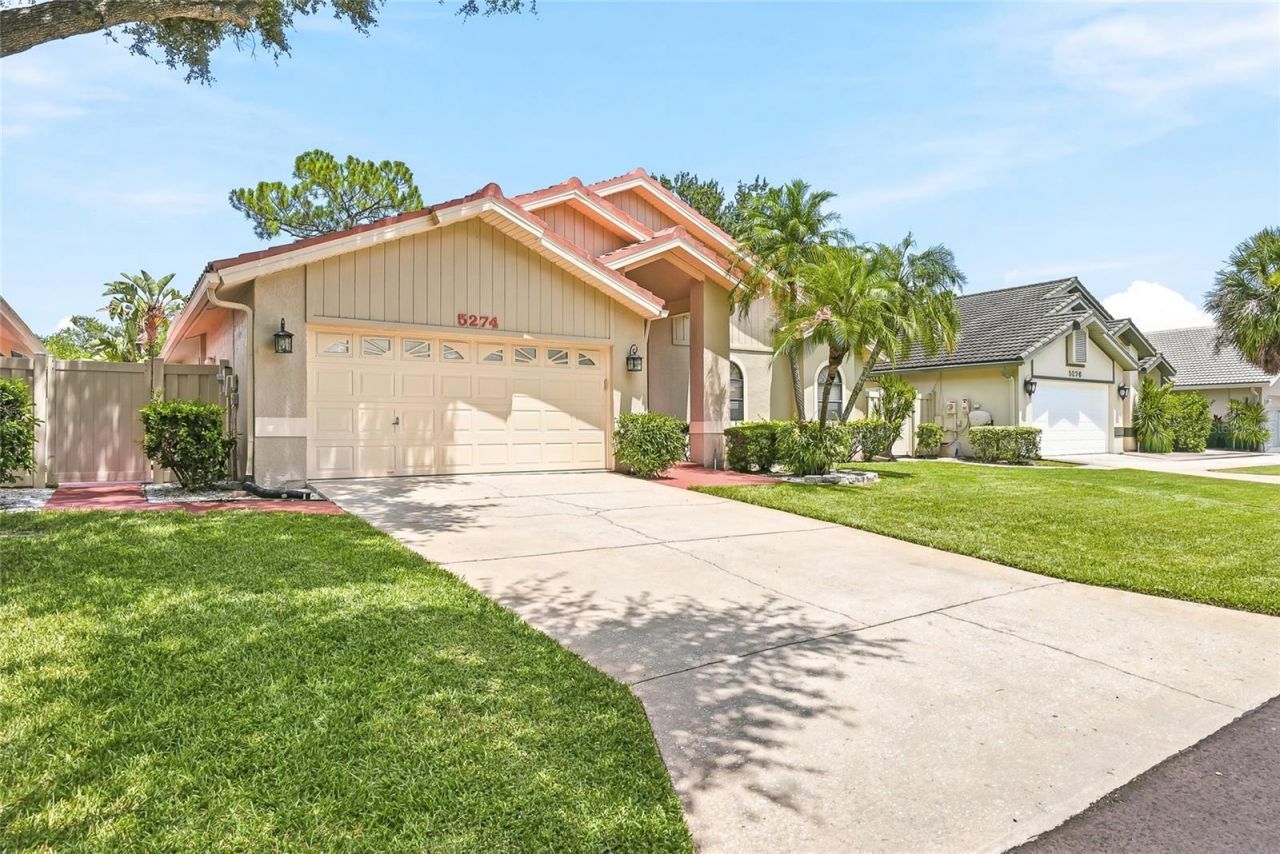 5274 White Sand Circle Ne, Saint Petersburg, FL 33703 Photo