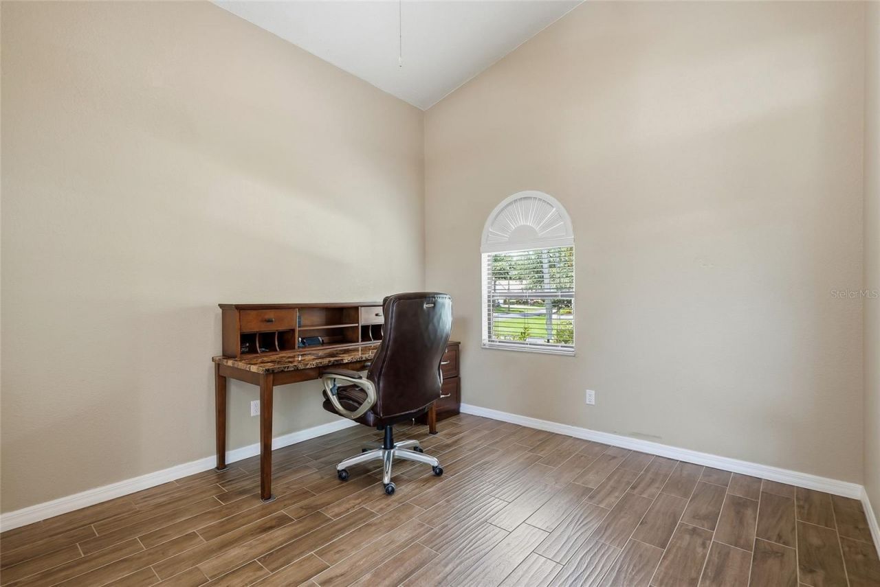 5274 White Sand Circle Ne, Saint Petersburg, FL 33703 Photo