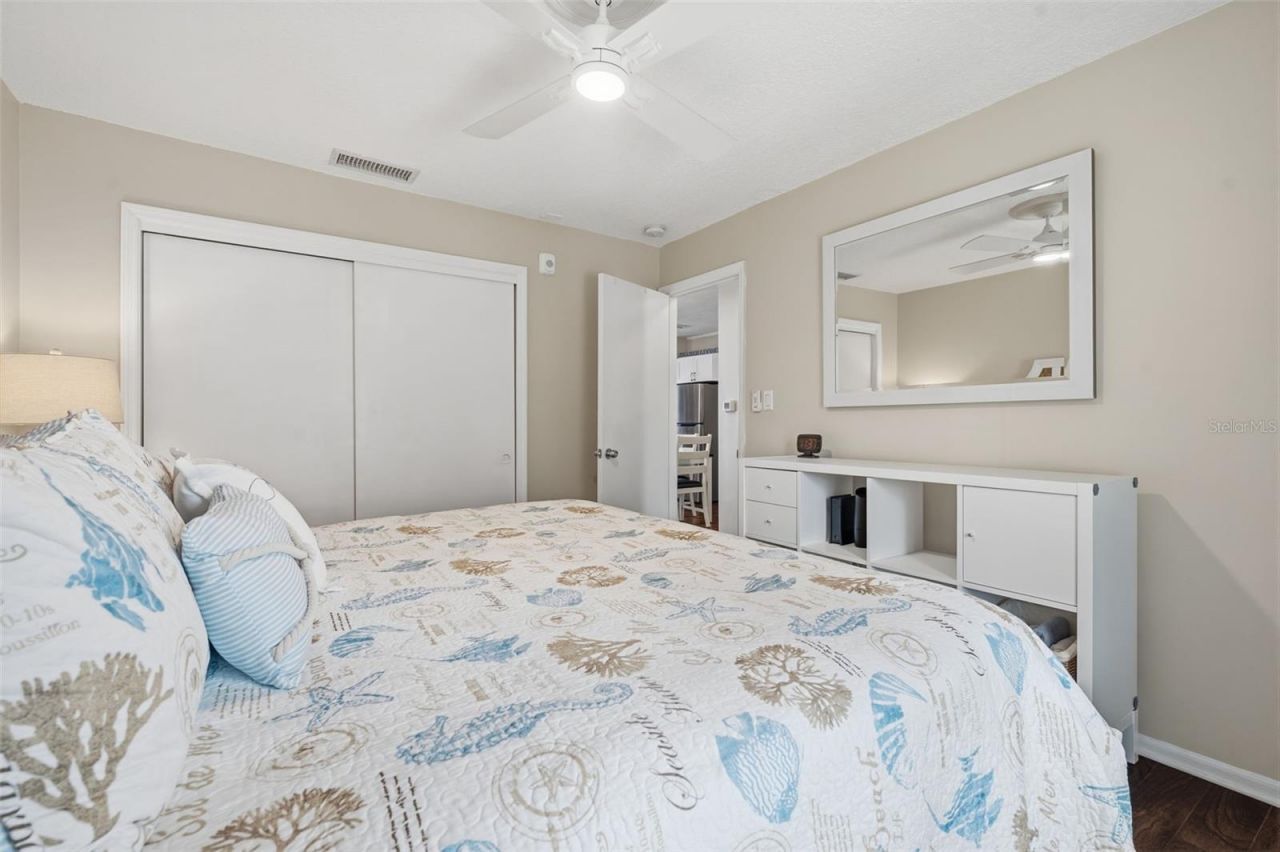 5117 Salmon Drive Se, Unit B, Saint Petersburg, FL 33705 Photo