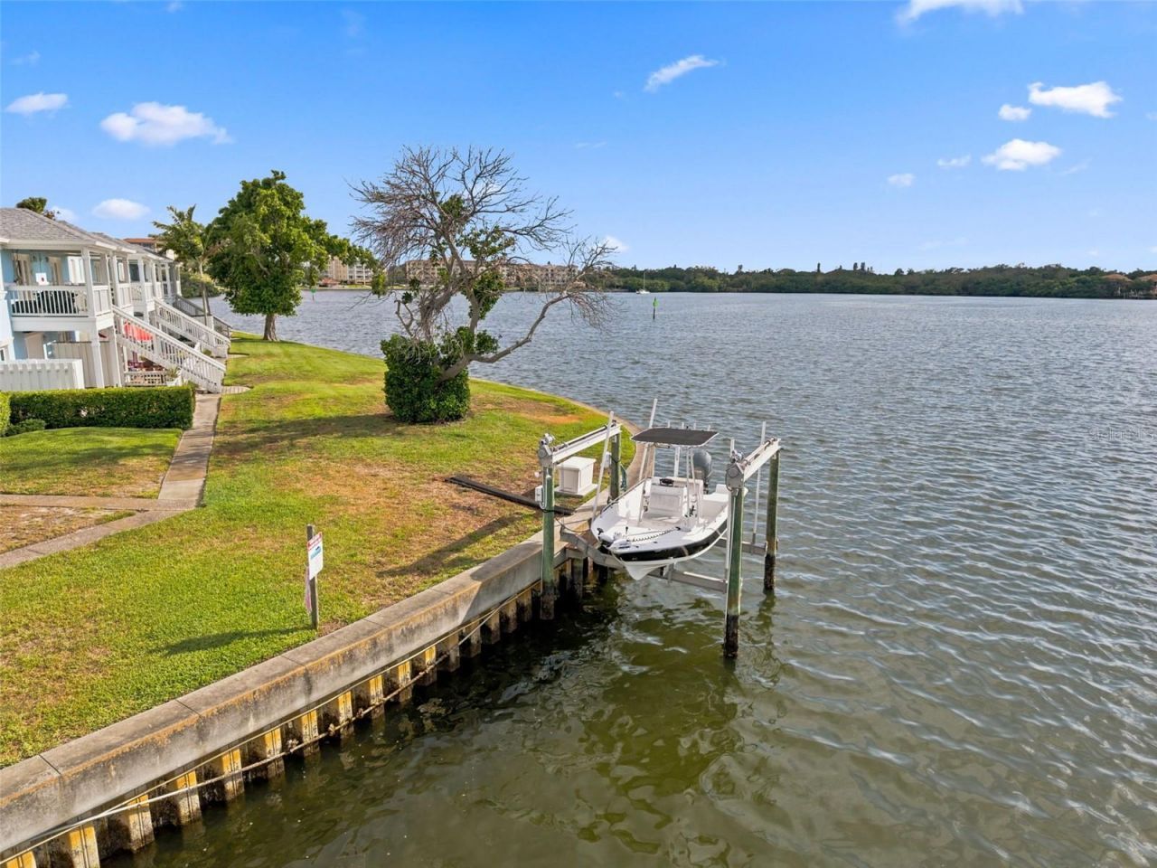 5117 Salmon Drive Se, Unit B, Saint Petersburg, FL 33705 Photo