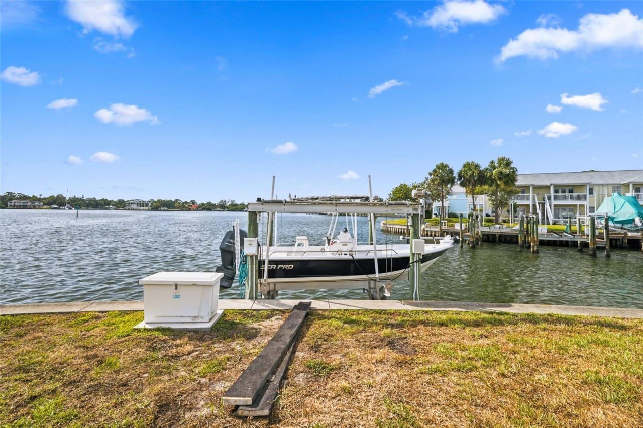 5117 Salmon Drive Se, Unit B, Saint Petersburg, FL 33705 Photo