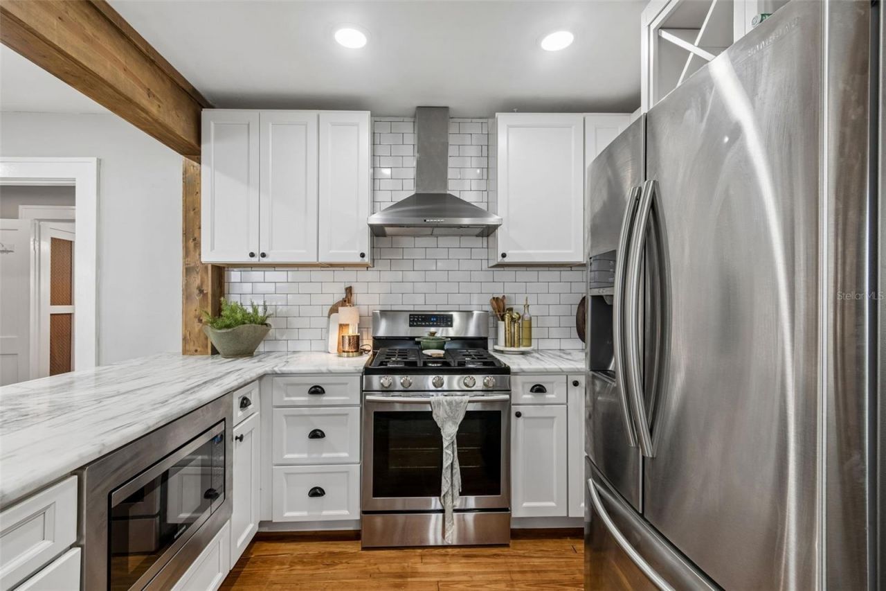 1011 14th Street N, Saint Petersburg, FL 33705 Photo