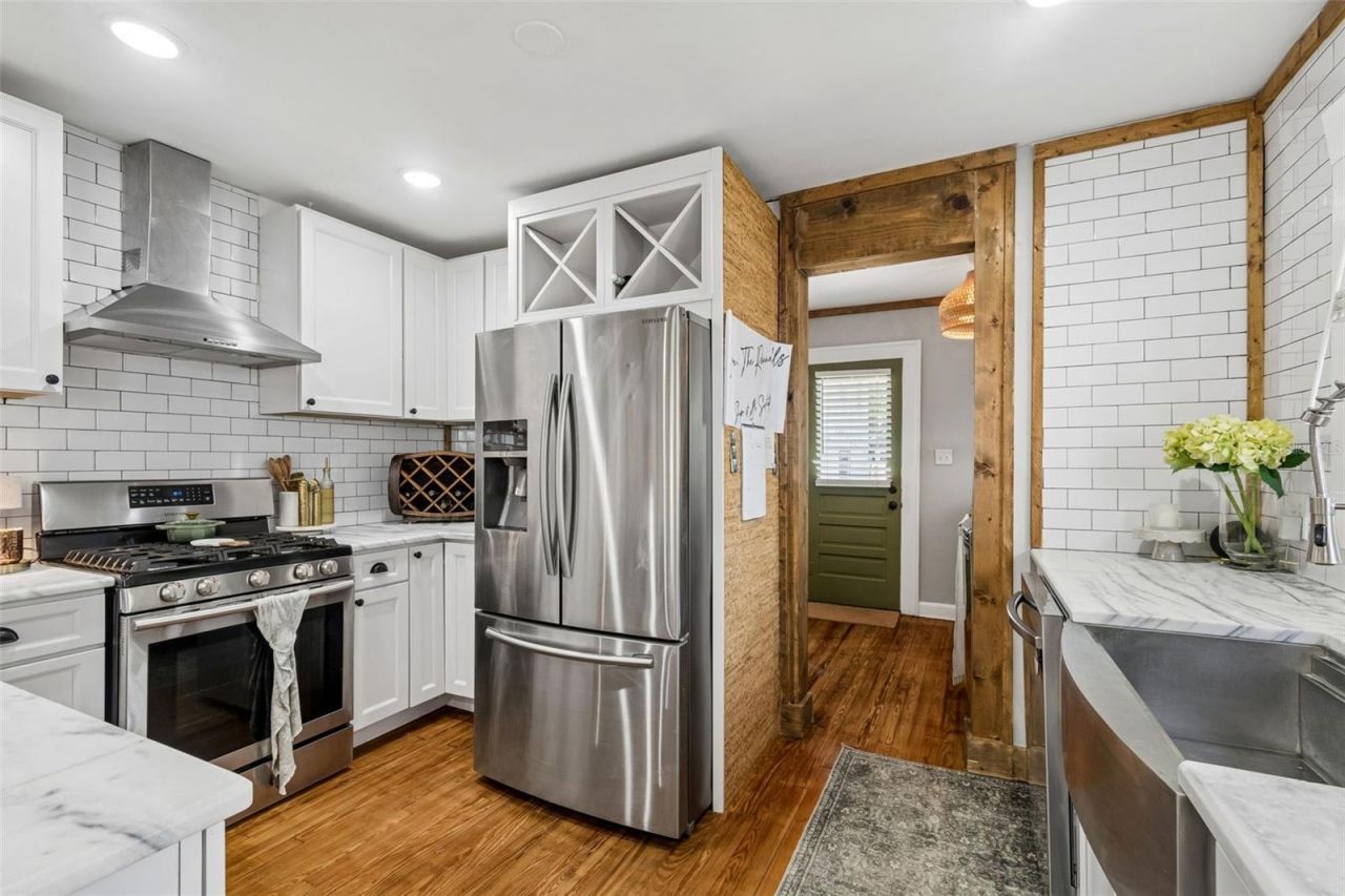1011 14th Street N, Saint Petersburg, FL 33705 Photo
