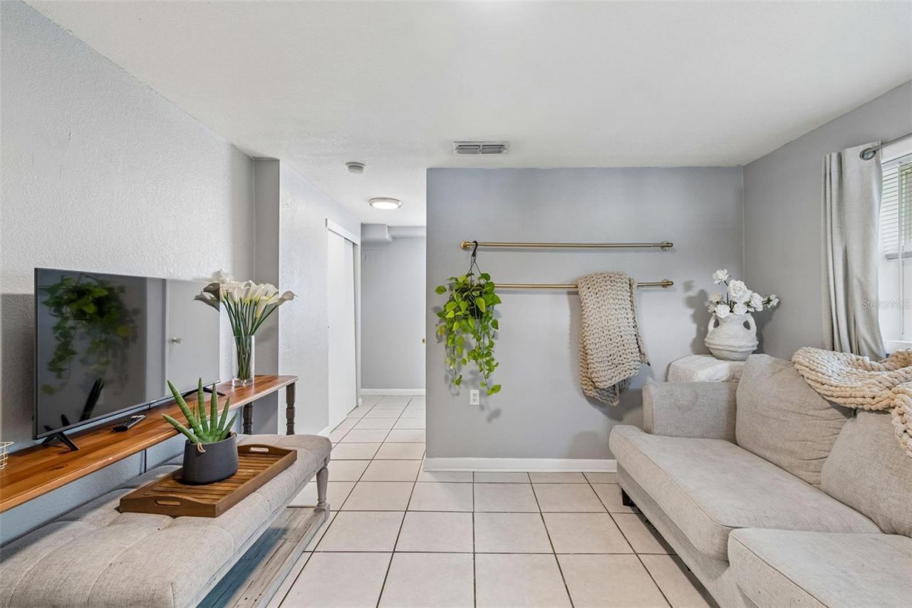 1011 14th Street N, Saint Petersburg, FL 33705 Photo