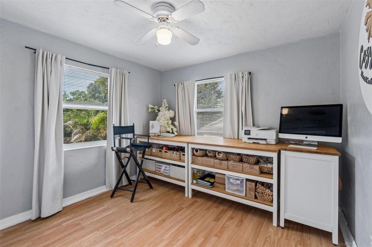 1011 14th Street N, Saint Petersburg, FL 33705 Photo