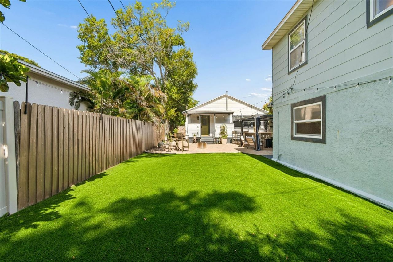 1011 14th Street N, Saint Petersburg, FL 33705 Photo