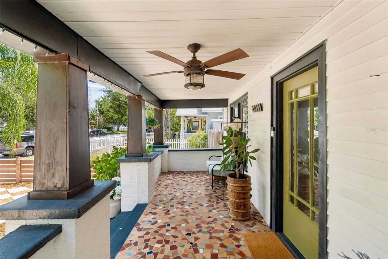 1011 14th Street N, Saint Petersburg, FL 33705 Photo