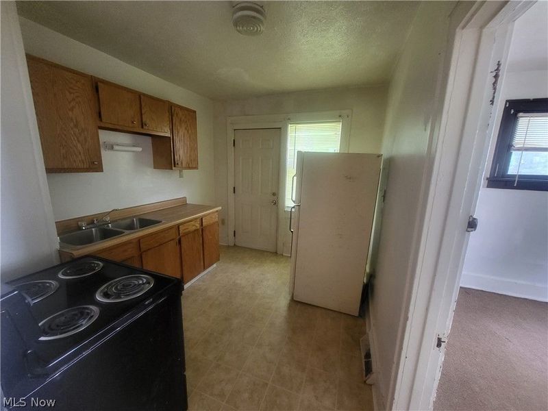555 Bishop Street, Akron, OH 44307 Photo 2