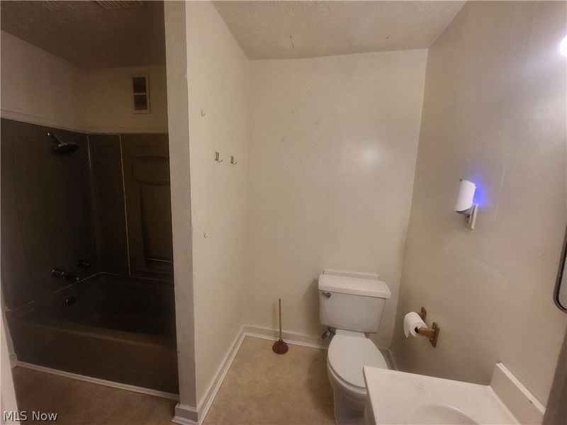 555 Bishop Street, Akron, OH 44307 Photo 7