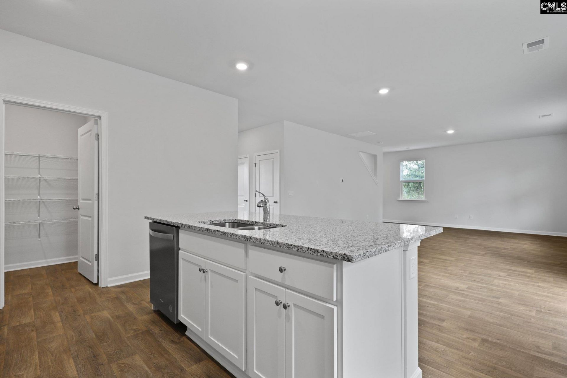 153 Cantley Way  Photo 10