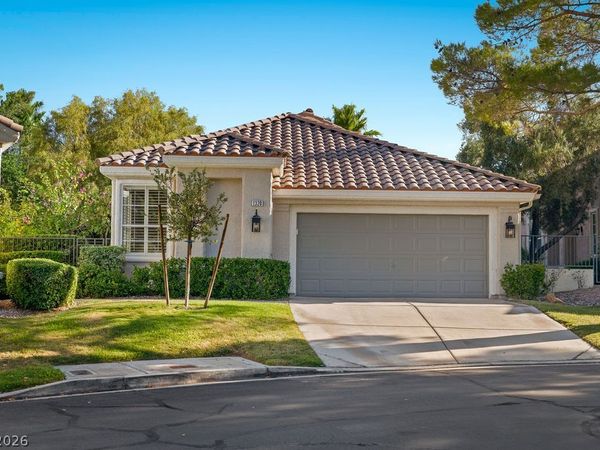 1320 Elk River Circle , Las Vegas, NV 89134