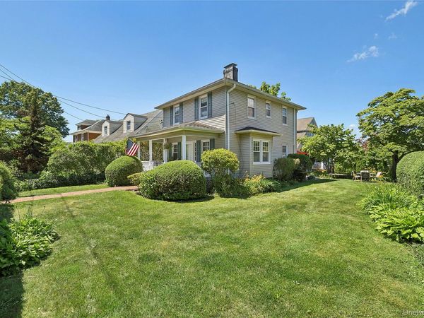 1472 Middle Neck Road , Port Washington, NY 11050