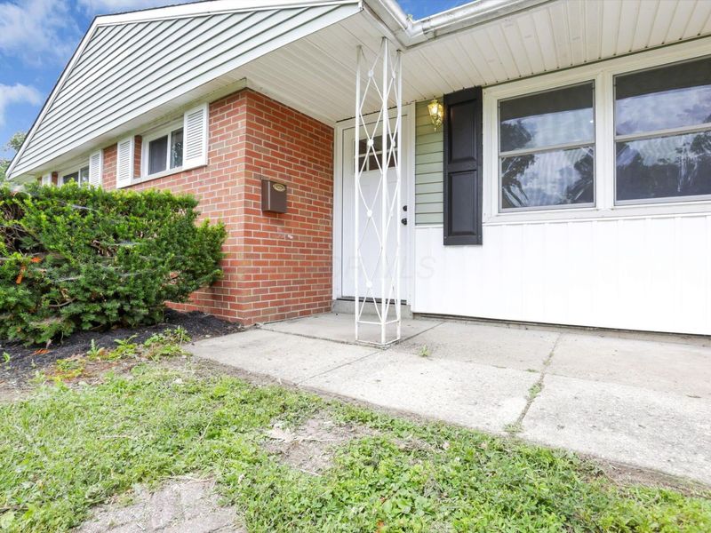 4956 Betsy Drive, Columbus, OH 43227 Photo 6