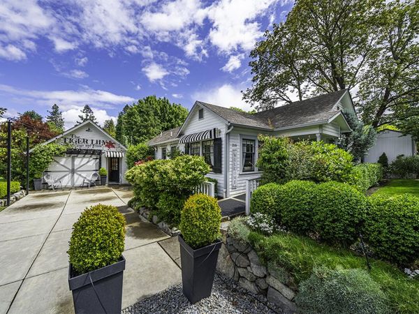 215 S 4th Street, Jacksonville, OR 97530
