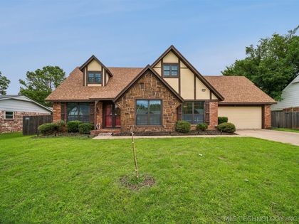 1011 N Forest Place Jenks, OK 74037
