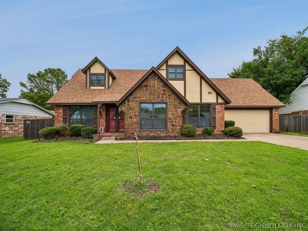 1011 N Forest Place , Jenks, OK 74037