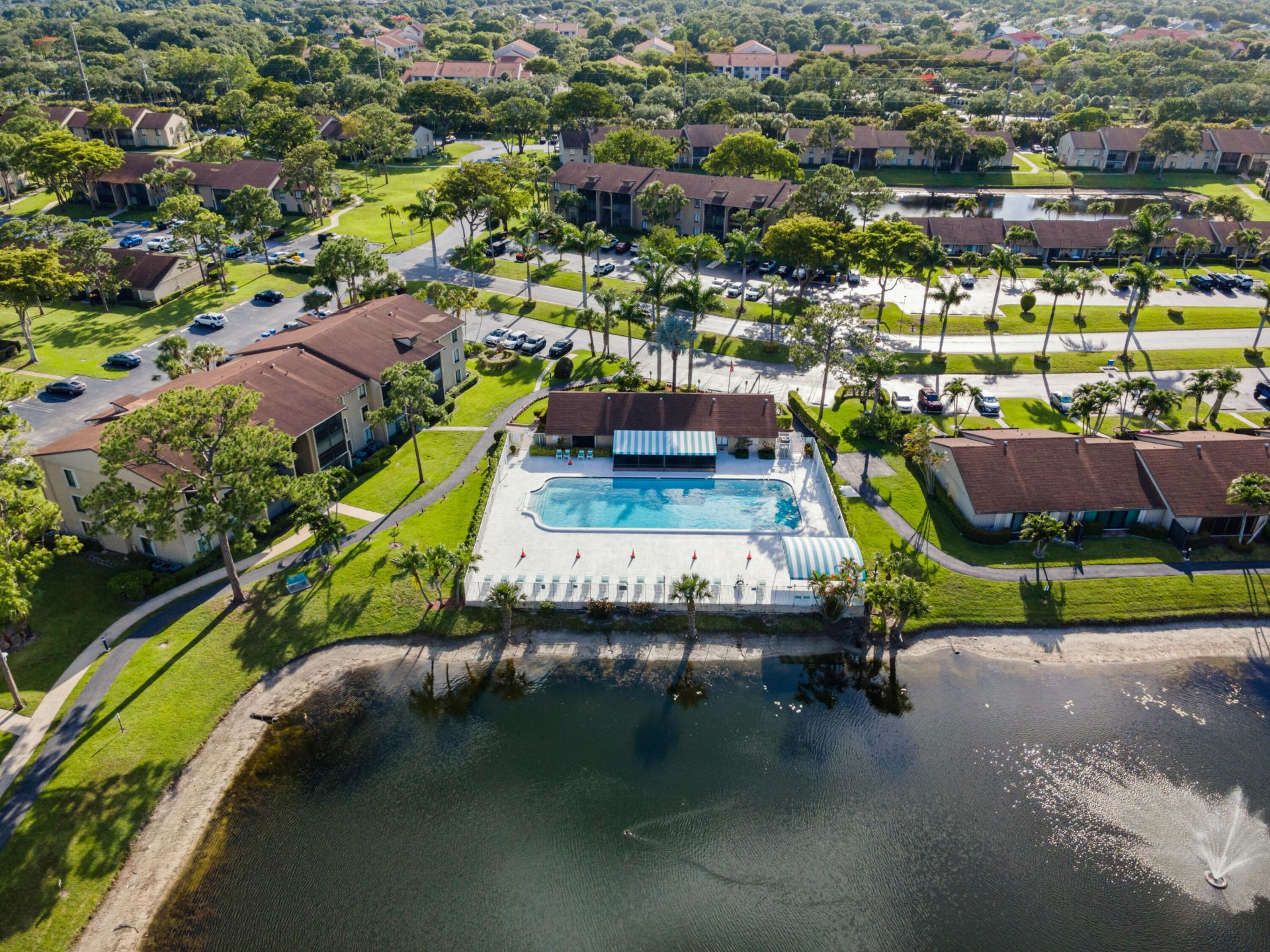 706 Sunny Pine Way, Unit E2, Greenacres, FL 33415 Photo