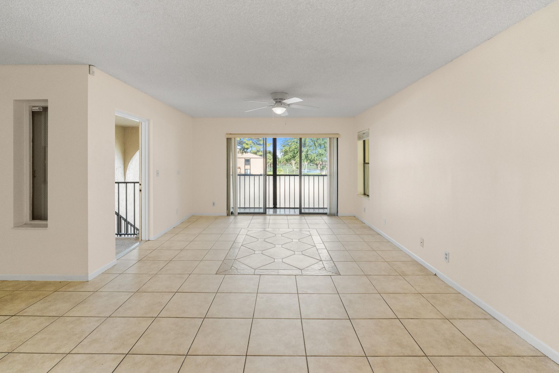 706 Sunny Pine Way, Unit E2, Greenacres, FL 33415 Photo