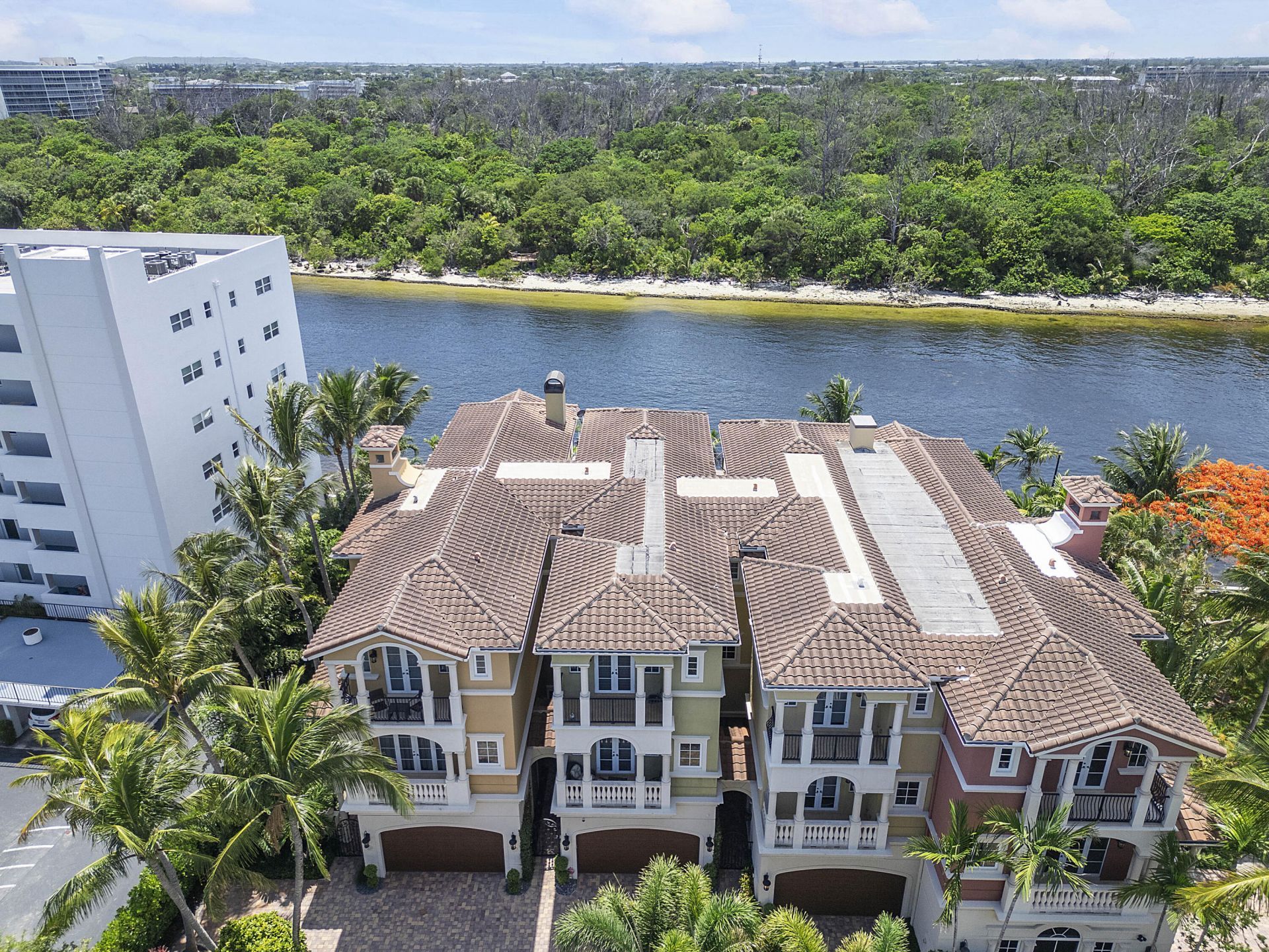 449 NE 19th Avenue, Deerfield Beach, FL 33441 Photo