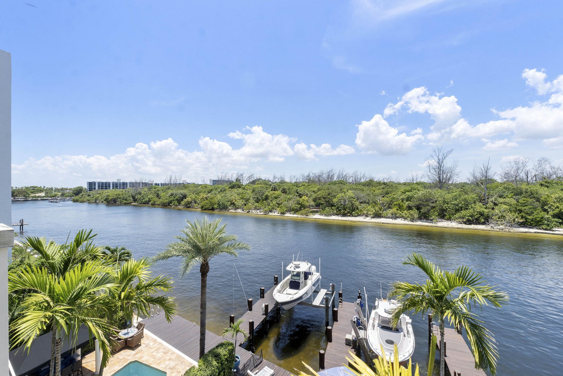 449 NE 19th Avenue, Deerfield Beach, FL 33441 Photo