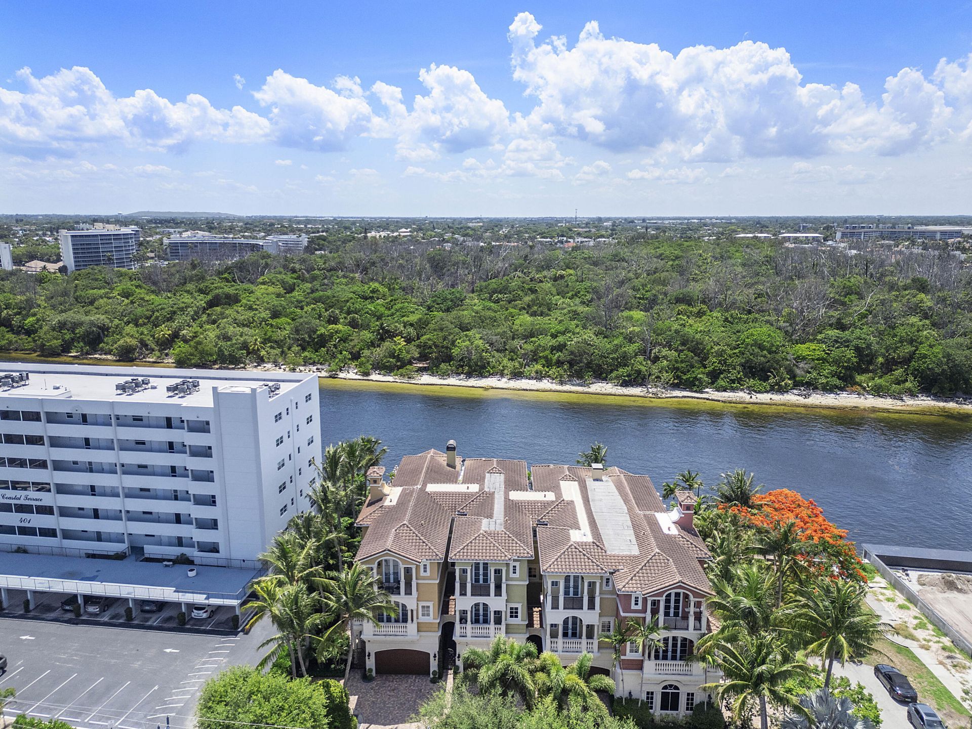 449 NE 19th Avenue, Deerfield Beach, FL 33441 Photo