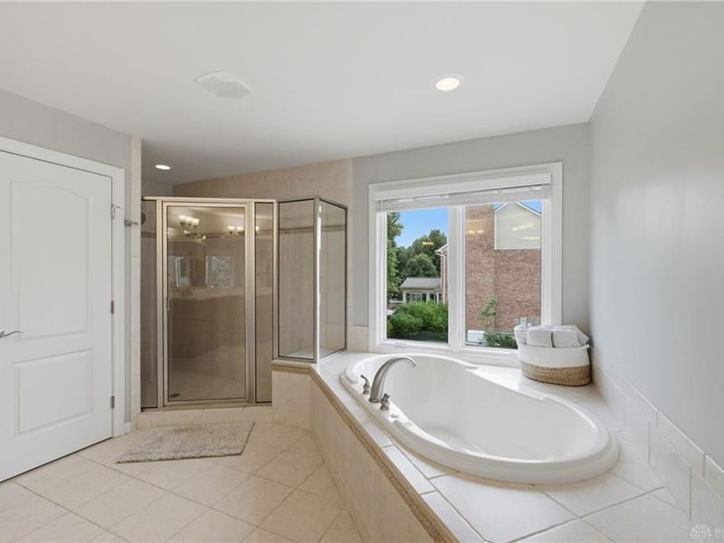 6678 Sandy Shores Drive, Miami Township, OH 45140 Photo 31